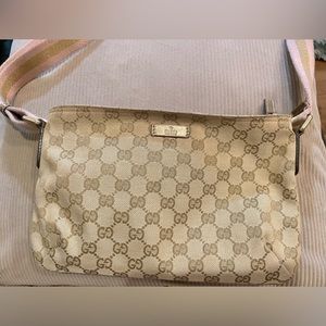 Gucci GG Canvas Web Messenger Bag - Authentic